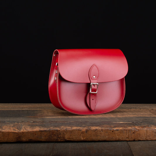 Large Sporran in Pillarbox Red