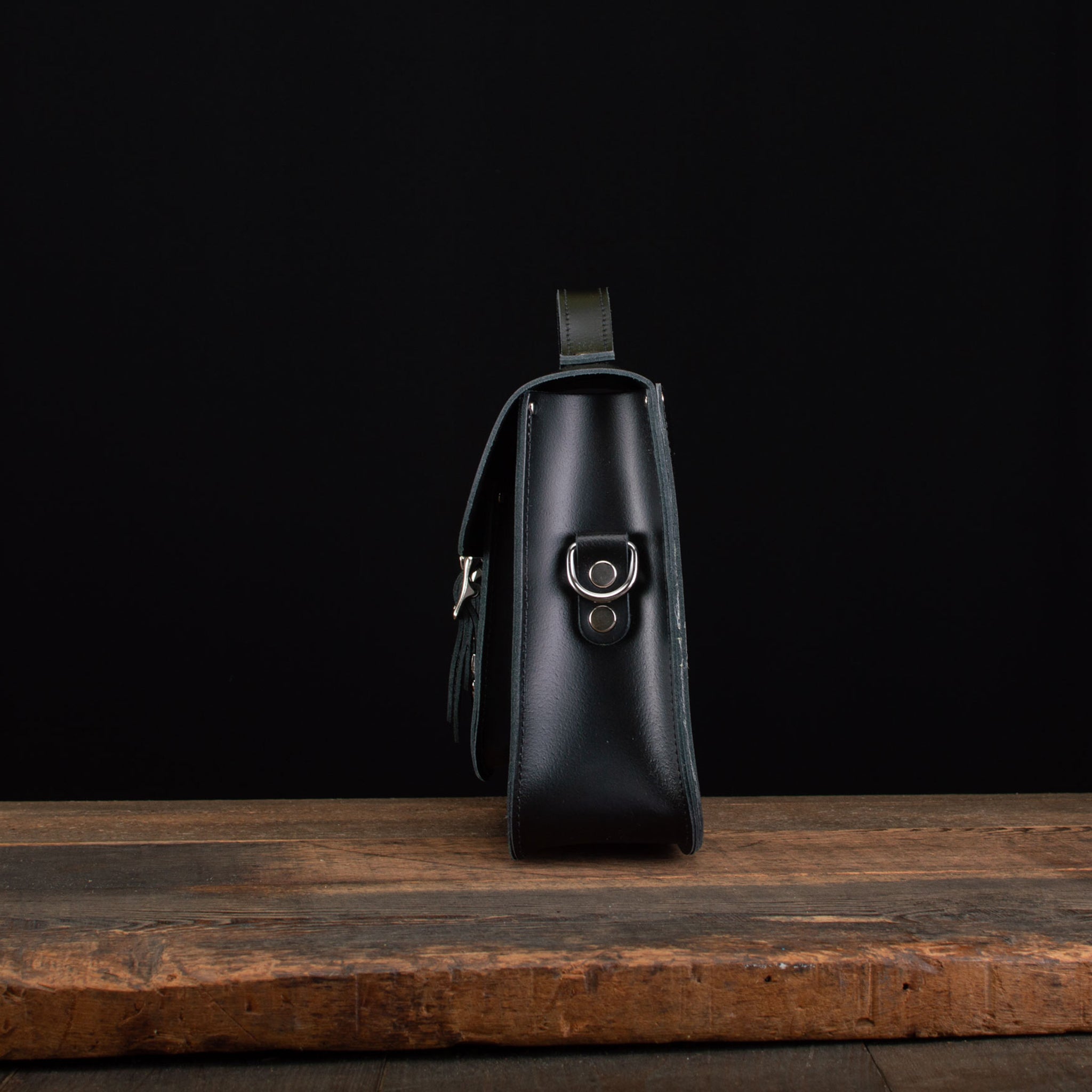 14-Inch Classic in Charcoal Black