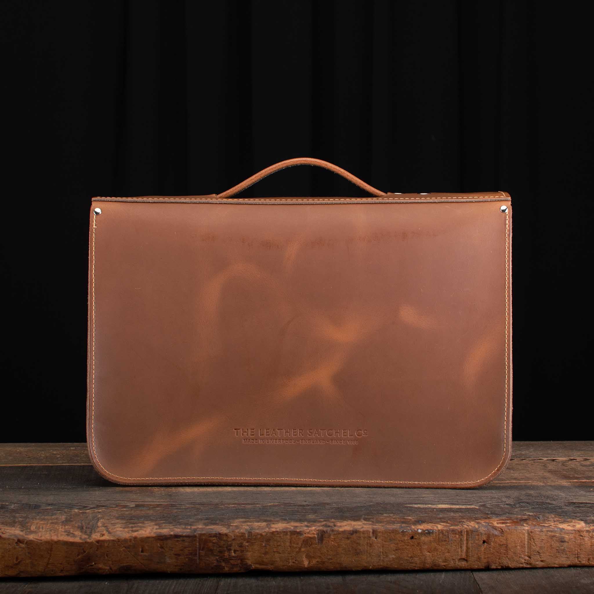 15-Inch Briefcase Satchel in Distressed Mocha Tree