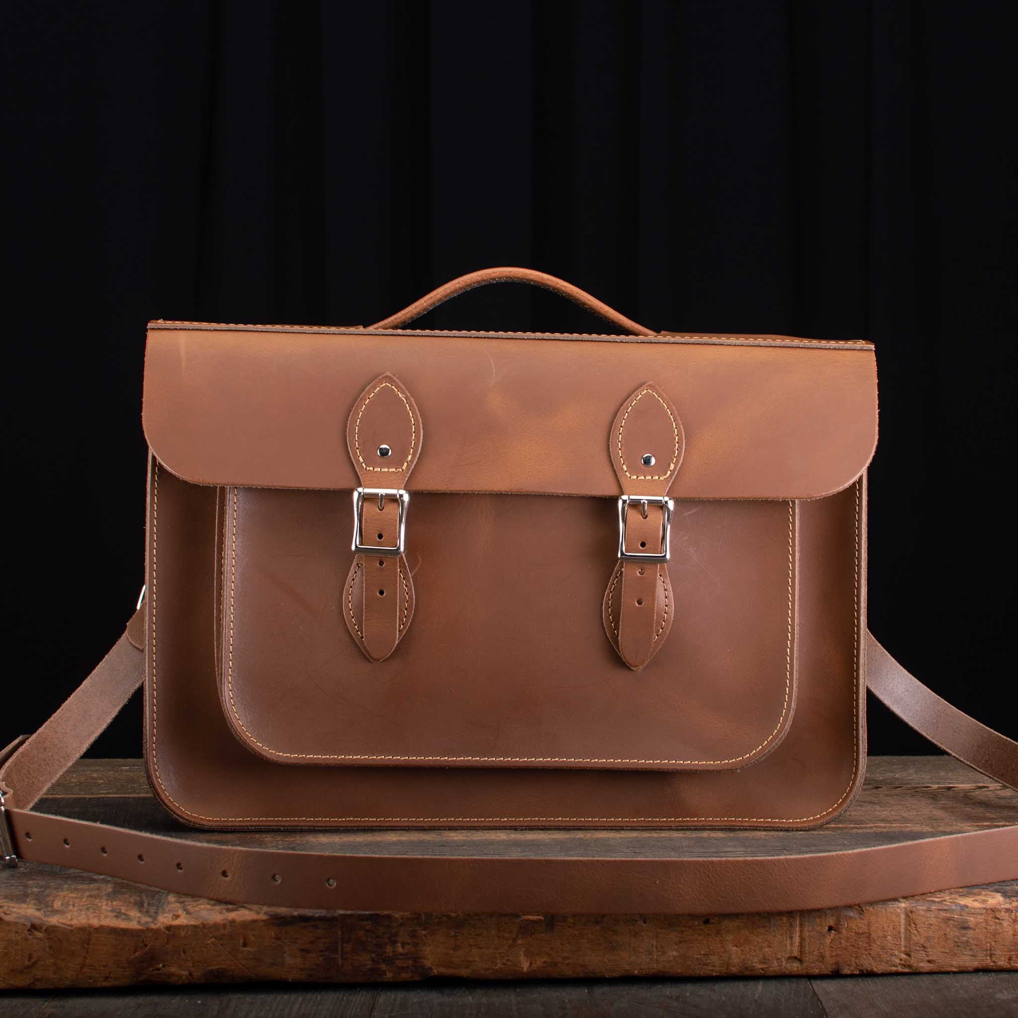 15-Inch Briefcase Satchel in Distressed Mocha Tree